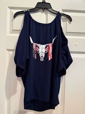 Navy Cold-Shoulder Top with Patriotic Bull Skull Graphic